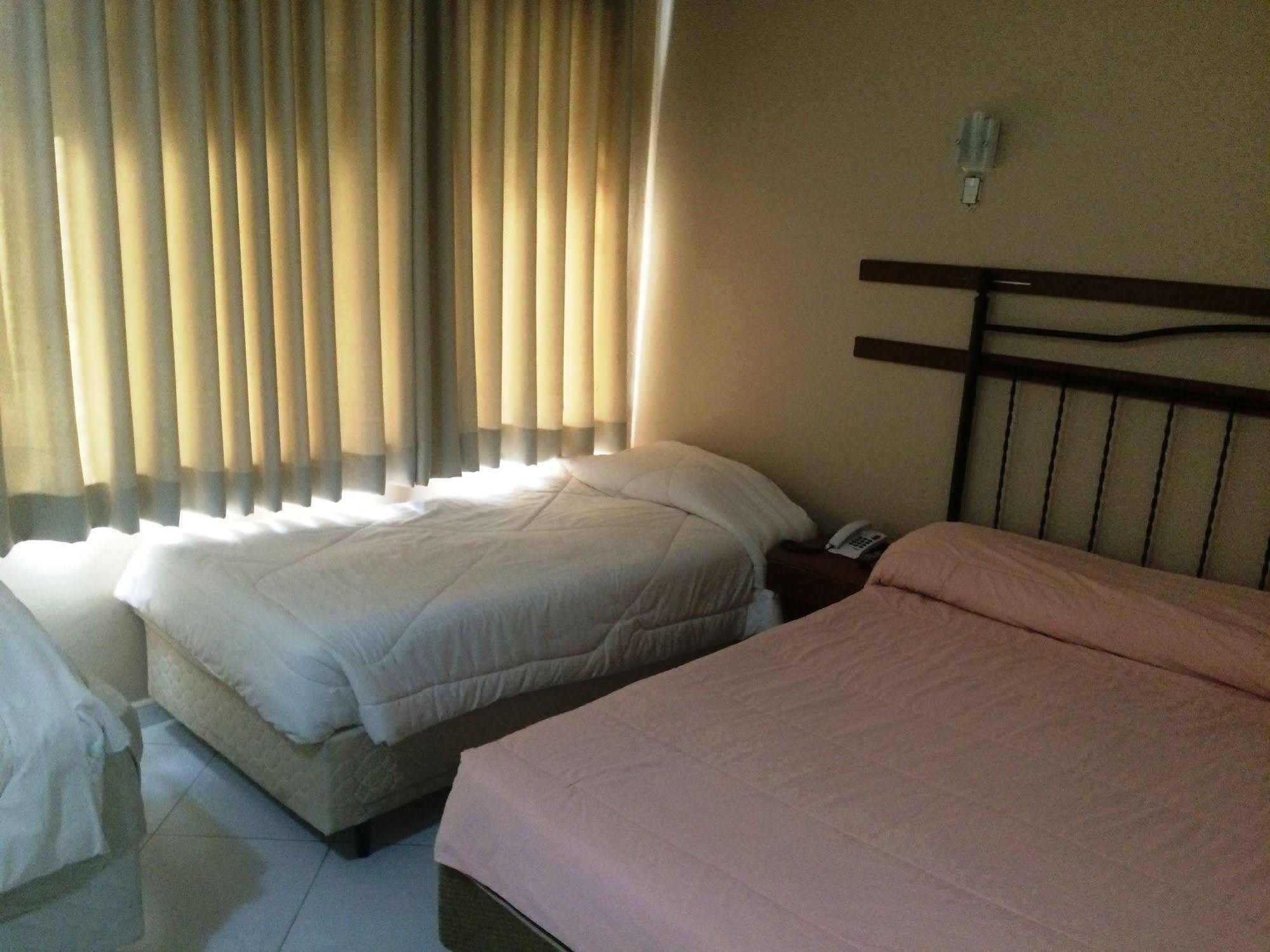 Hotel Novo Biarritz Copacabana ริโอเดจาเนโร ภายนอก รูปภาพ