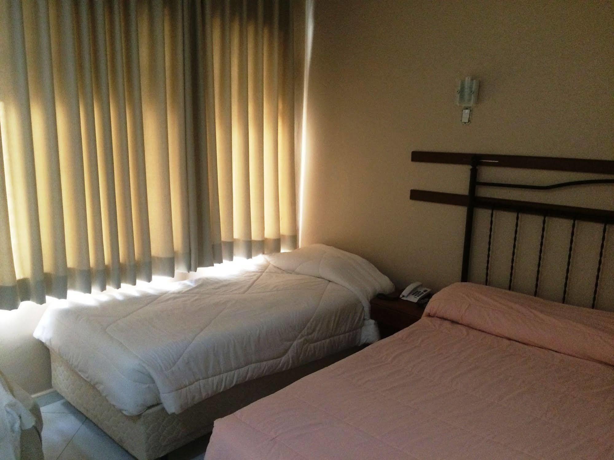 Hotel Novo Biarritz Copacabana ริโอเดจาเนโร ภายนอก รูปภาพ